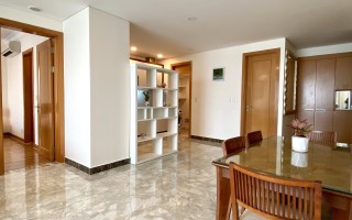 206:&nbsp;&nbsp;２ベッドルーム&nbsp;&nbsp;&nbsp;1,100＄