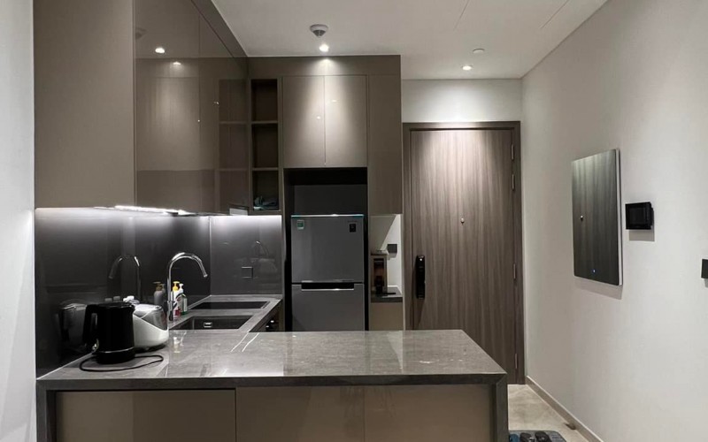 1007:&nbsp;&nbsp;１ベッドルーム&nbsp;&nbsp;&nbsp;1,300＄