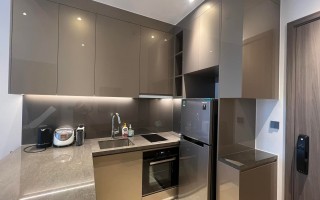 1007:&nbsp;&nbsp;１ベッドルーム&nbsp;&nbsp;&nbsp;1,300＄