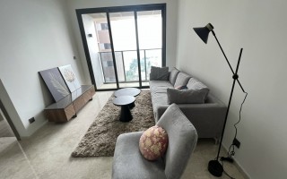 2004:&nbsp;&nbsp;２ベッドルーム&nbsp;&nbsp;&nbsp;2,100＄