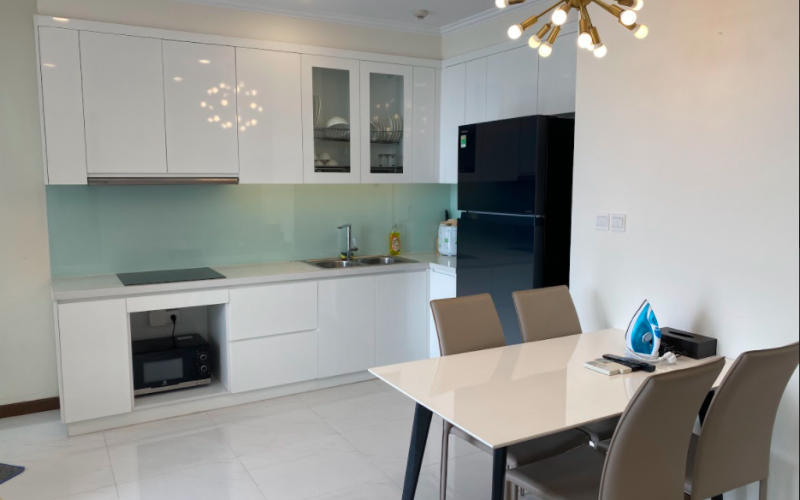 645:&nbsp;&nbsp;２ベッドルーム&nbsp;&nbsp;&nbsp;1,350＄