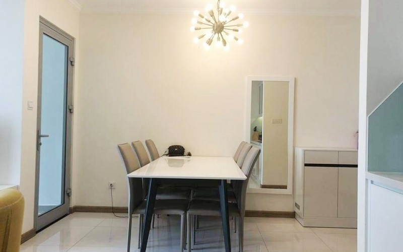 660:&nbsp;&nbsp;２ベッドルーム&nbsp;&nbsp;&nbsp;740＄