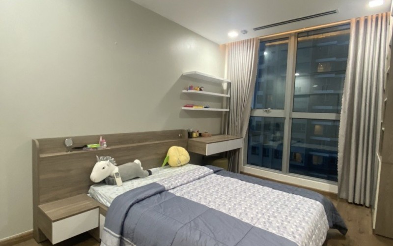 852:&nbsp;&nbsp;３ベッドルーム&nbsp;&nbsp;&nbsp;1,130＄