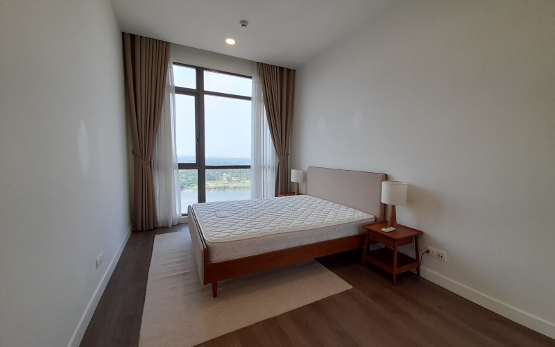 137:&nbsp;&nbsp;３ベッドルーム&nbsp;&nbsp;&nbsp;2,700＄