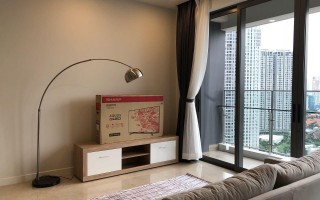 2002:&nbsp;&nbsp;２ベッドルーム&nbsp;&nbsp;&nbsp;1,600＄