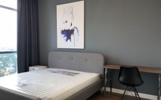 2002:&nbsp;&nbsp;２ベッドルーム&nbsp;&nbsp;&nbsp;1,600＄