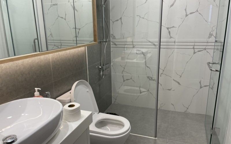 606:&nbsp;&nbsp;２ベッドルーム&nbsp;&nbsp;&nbsp;1,090＄