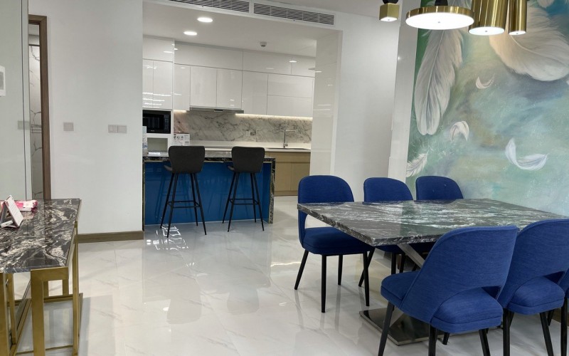 608:&nbsp;&nbsp;２ベッドルーム&nbsp;&nbsp;&nbsp;1,300＄