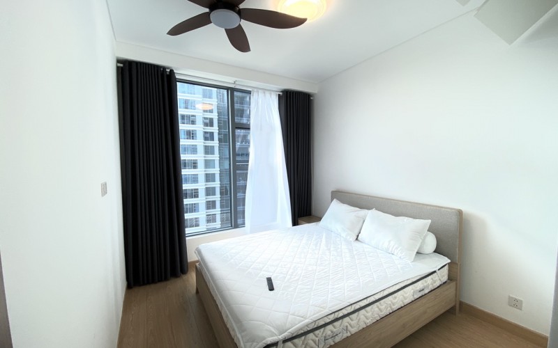 718:&nbsp;&nbsp;２ベッドルーム&nbsp;&nbsp;&nbsp;1,305＄