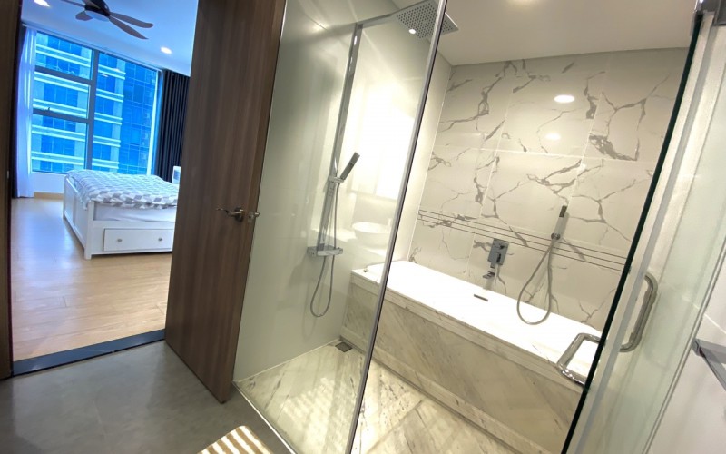 718:&nbsp;&nbsp;２ベッドルーム&nbsp;&nbsp;&nbsp;1,305＄