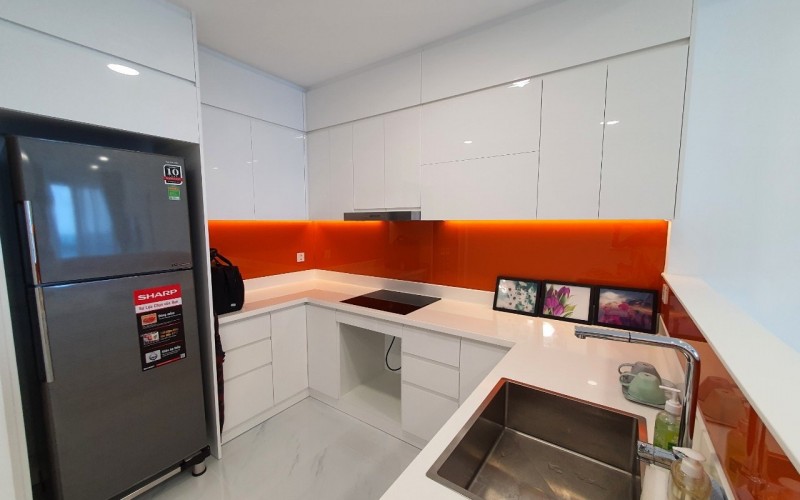 875:&nbsp;&nbsp;１ベッドルーム&nbsp;&nbsp;&nbsp;825＄