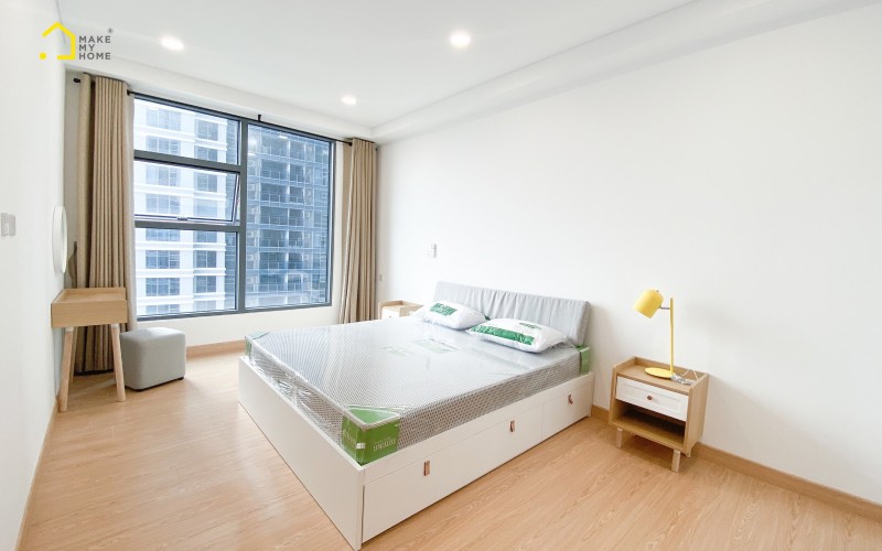 896:&nbsp;&nbsp;２ベッドルーム&nbsp;&nbsp;&nbsp;1,300＄