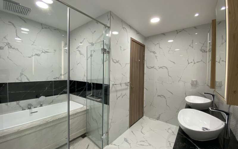 1012:&nbsp;&nbsp;３ベッドルーム&nbsp;&nbsp;&nbsp;1,800＄