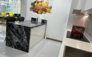 608:&nbsp;&nbsp;２ベッドルーム&nbsp;&nbsp;&nbsp;1,300＄