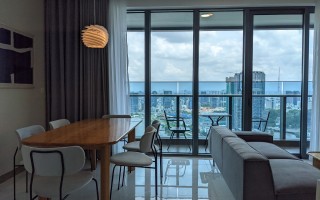 1816:&nbsp;&nbsp;２ベッドルーム&nbsp;&nbsp;&nbsp;1,750＄