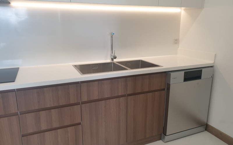 190:&nbsp;&nbsp;３ベッドルーム&nbsp;&nbsp;&nbsp;1,900＄