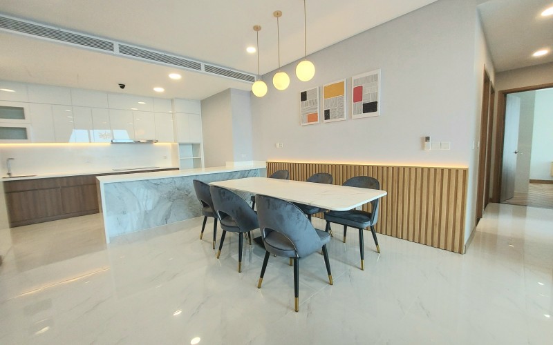 184:&nbsp;&nbsp;３ベッドルーム&nbsp;&nbsp;&nbsp;2,050＄