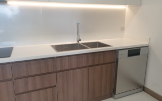 190:&nbsp;&nbsp;３ベッドルーム&nbsp;&nbsp;&nbsp;1,900＄