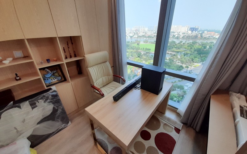 242:&nbsp;&nbsp;３ベッドルーム&nbsp;&nbsp;&nbsp;2,700＄